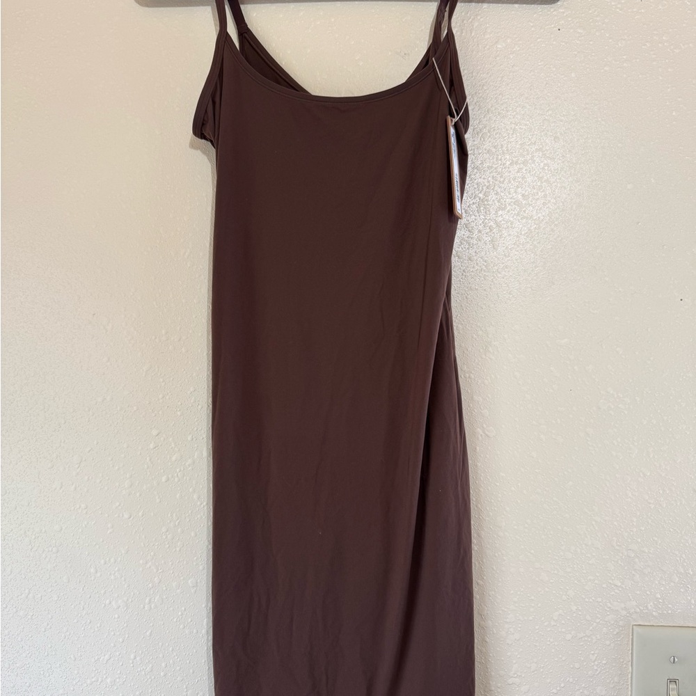 SKIMS Fits Everybody Slip Dress Cocoa. NWT! Size M